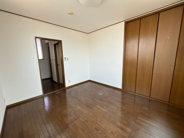 コーポ西中島の居間・リビング