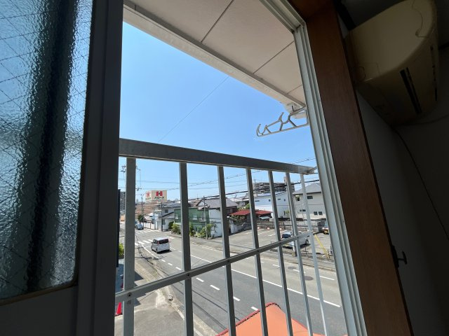 コーポ西中島のバルコニー