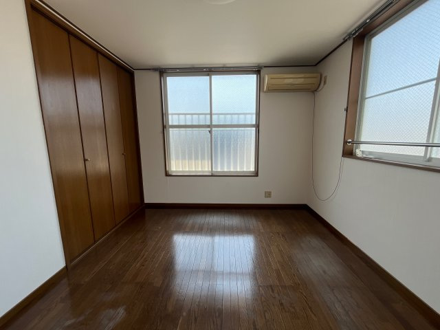 コーポ西中島の寝室