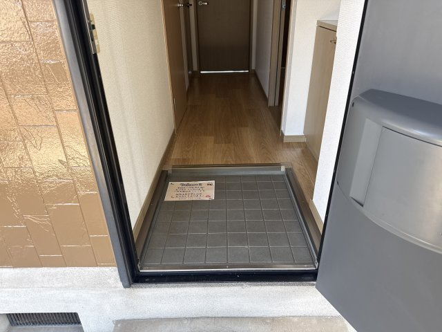 サンフォーレストＡの玄関