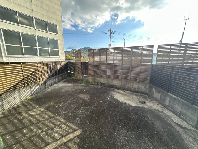 サンライズＭの駐車場