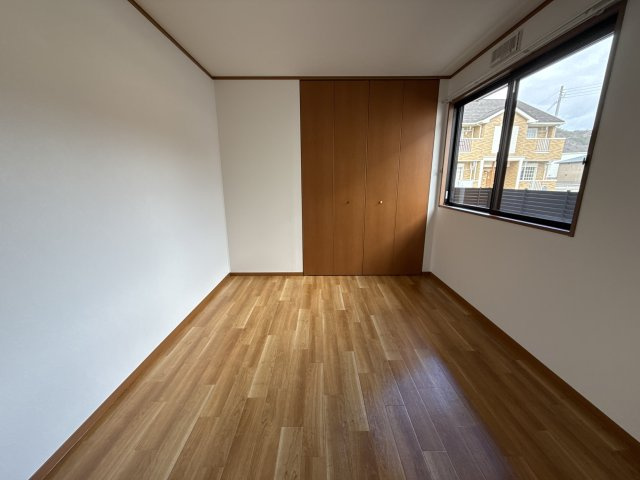 ファミール砂子B棟の子供部屋