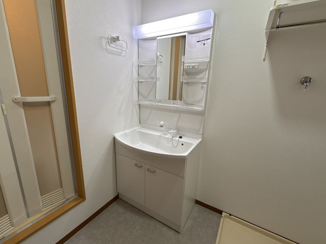 ファミール砂子B棟の洗面所