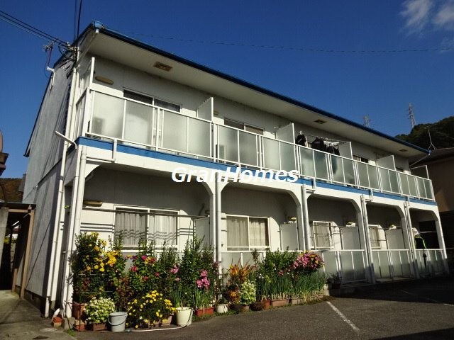 ブルースノーシラクニの外観