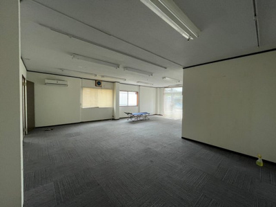 【内装】 | 赤堀南町倉庫 | 1階　事務所