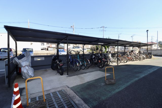 最上ハイツ足利の駐輪場
