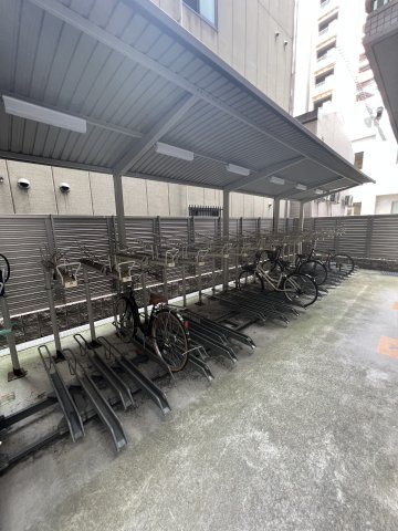 エステムプラザ難波EASTⅡブレイスのその他共用部分|自転車置場