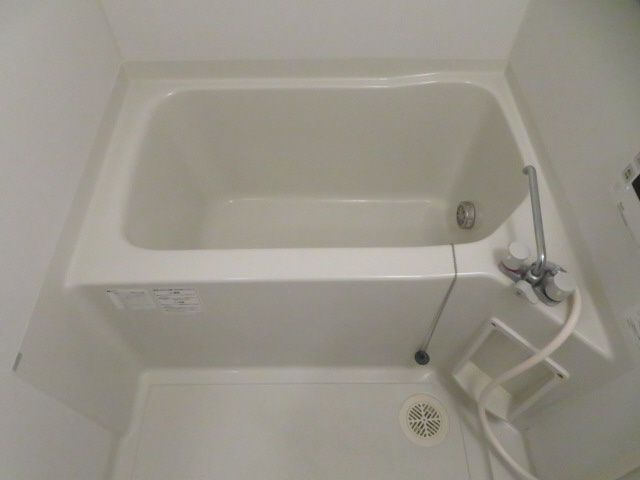 神和町弐番館の浴室