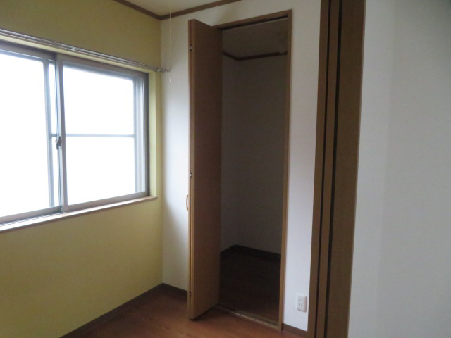 神和町弐番館の収納