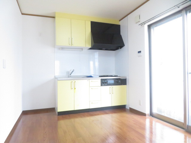 神和町弐番館の居間・リビング