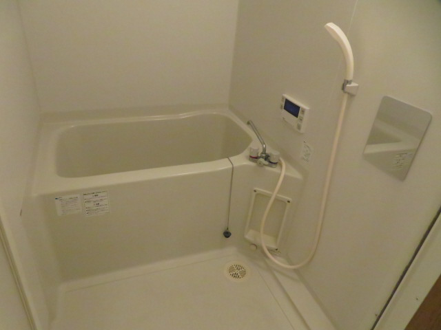 神和町弐番館の浴室