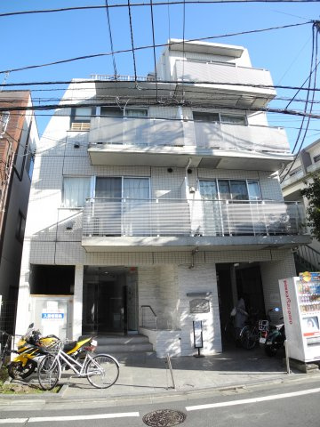 プレール・ドゥーク北新宿Ⅲの外観