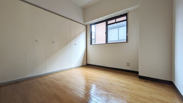 【寝室】 | サンディア