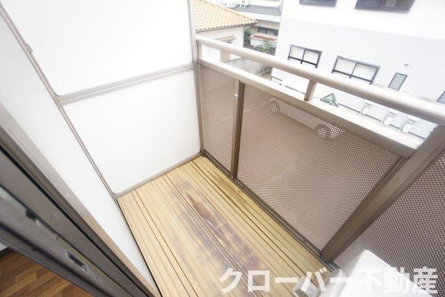 フォブールサンマリンのバルコニー