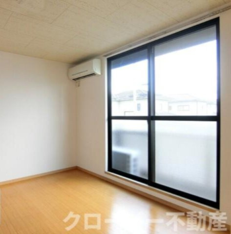 メンバーズタウン讃岐富士Bの居間・リビング