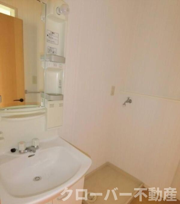 メンバーズタウン讃岐富士Bの洗面所