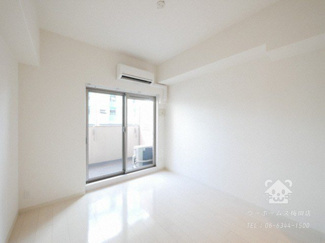 【居間・リビング】 | ララプレイス新大阪シエスタ | ゆったりとしたリビングです