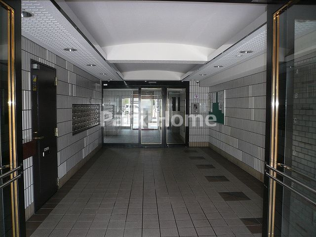 ダイアパレス高知ヌーベルヴューのエントランス