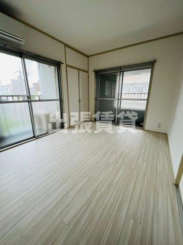 仲介手数料0円！！コンドーマンションの居間・リビング