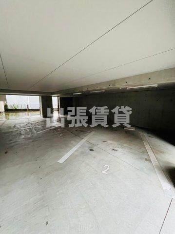 仲介手数料0円！プレシャス代官の駐車場