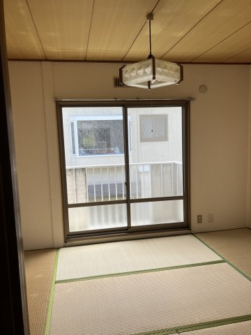 白神タウンハウスの和室