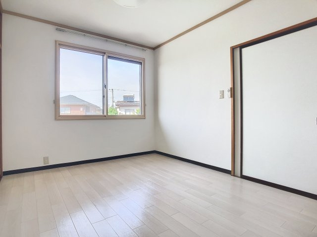 メモリーハイムAの居間・リビング