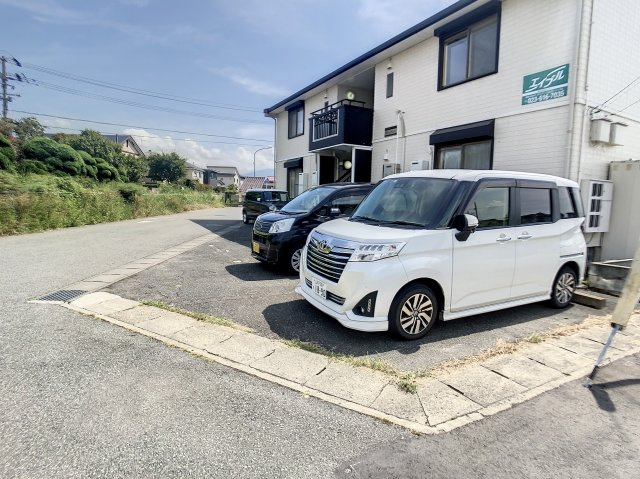 メモリーハイムAの駐車場