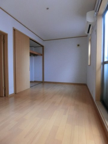 オーチャードコート丸子通2丁目Ⅱの寝室