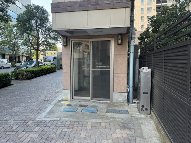 メゾンヴェルテのエントランス