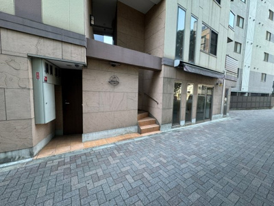 【エントランス】 | メゾンヴェルテ