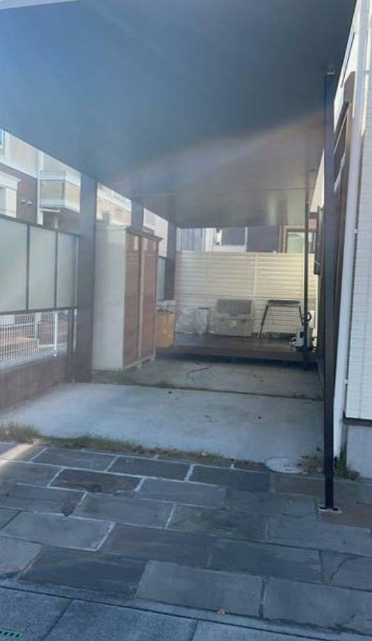 越谷市レイクタウン1丁目中古戸建の駐車場