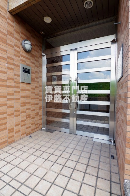 エクセレンス彩のエントランス