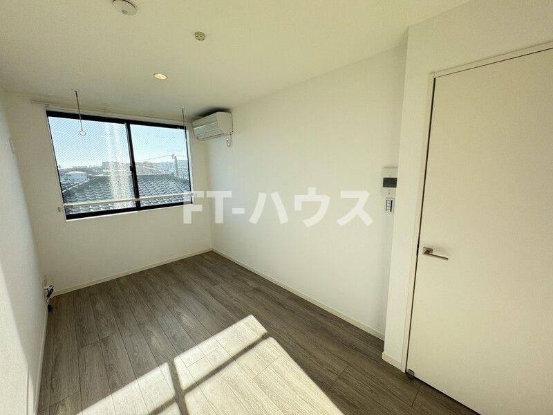 robot home 南花園(ロボットホームミナミハナゾノ)の居間・リビング