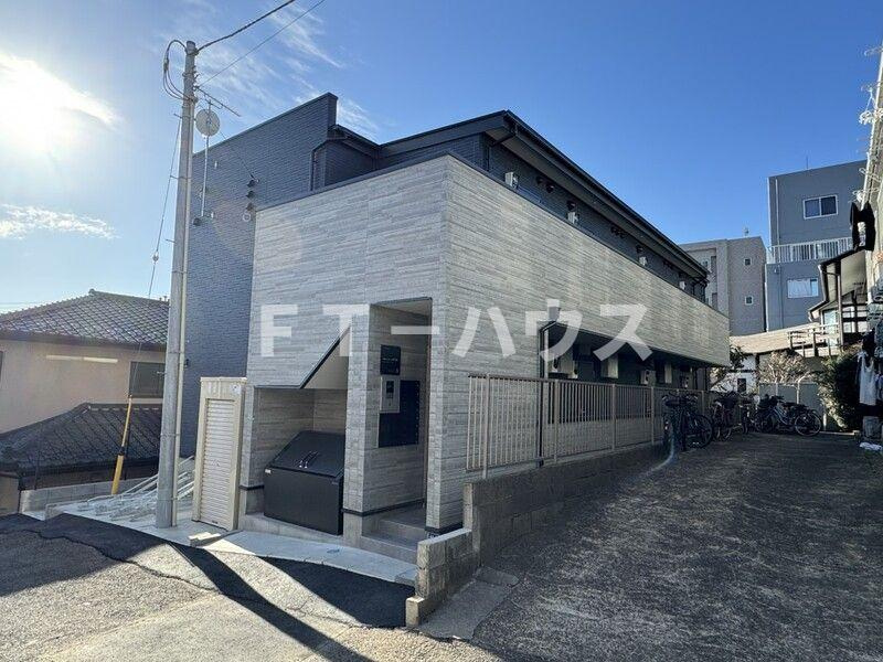 robot home 南花園の外観