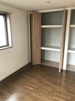 【洋室】 | アイランドリーフ