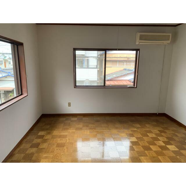 売中古戸建　静岡市駿河区西島の洋室