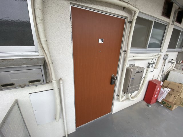 白楊荘のエントランス