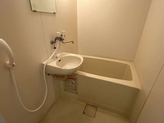 Uグレース飾磨の浴室