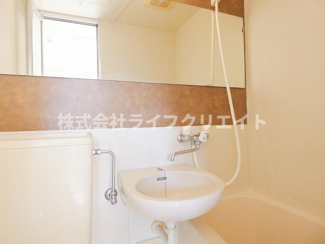 メゾンド・サンベールの洗面所