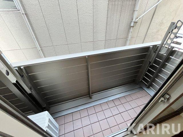 カデンツァのバルコニー|暖かな日差しのふりそそぐバルコニー