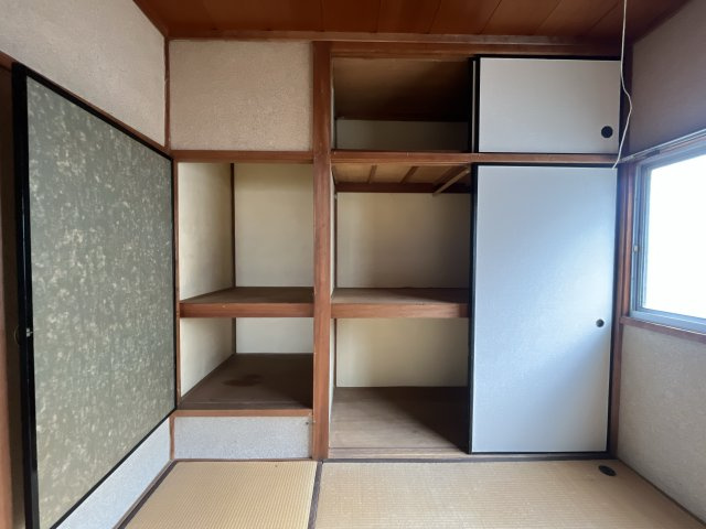 辻井六丁目二戸一貸家（西側）の収納