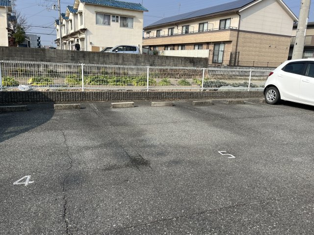 パステルＳＫの駐車場