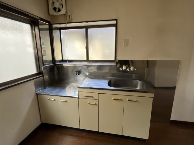 東口アパートのキッチン
