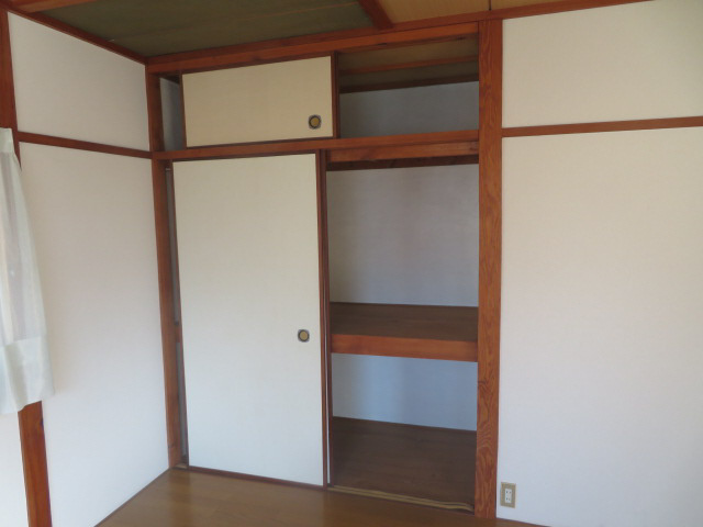 山名貸家の収納