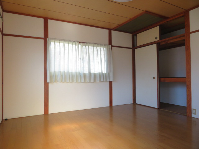 山名貸家の内装