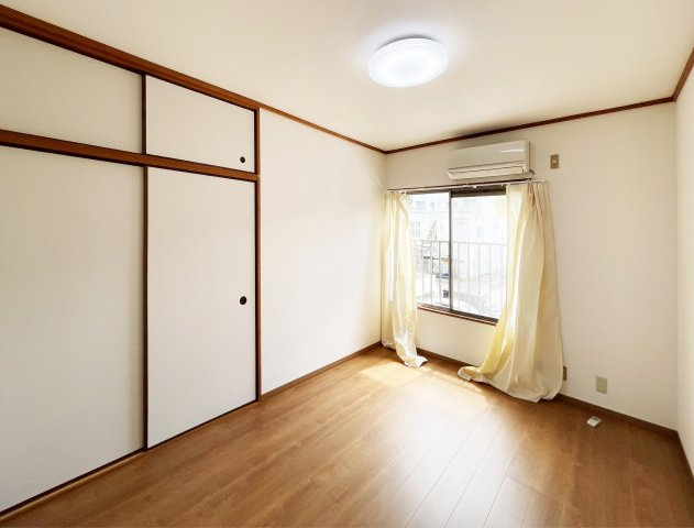 宮城アパートの居間・リビング