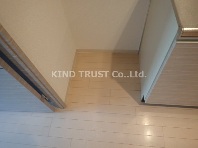 スワンズシティ南森町の内装|明るい色調の室内です