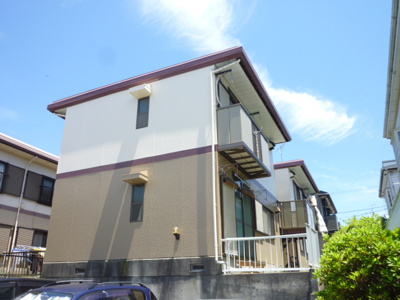 閑静な住宅街に立地