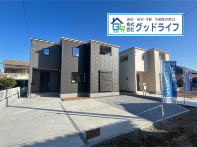 【外観】 | 深谷市緑ヶ丘第5　全2棟　新築戸建　LiveleGardens　1号棟 | モダンで重厚感のある落ち着いた雰囲気の外観です。