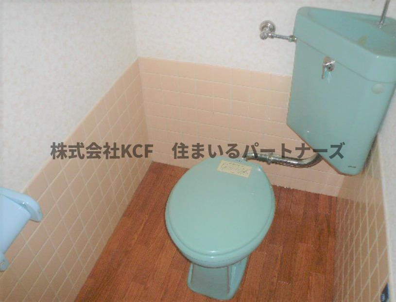 エステートモアⅡのトイレ|落ち着いた色調のトイレです